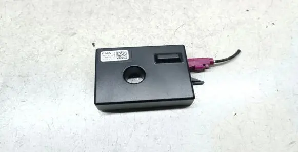 BMW 2 F46 Aerial antenna amplifier 9325735