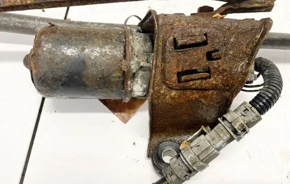 Renault Master II Wiper motor