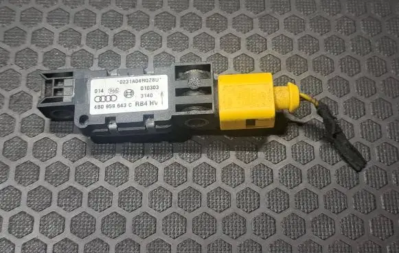 Audi A6 S6 C5 4B Airbag deployment crash/impact sensor 4B0959643C