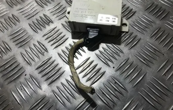 Audi A4 S4 B5 8D Immobilizer control unit/module 4a0953234 7547940186