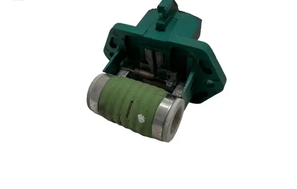 Ford Fiesta Coolant fan relay XS6H9A819CA 8390134 C9G4A