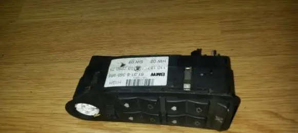 BMW 5 E39 Electric window control switch 61318368986