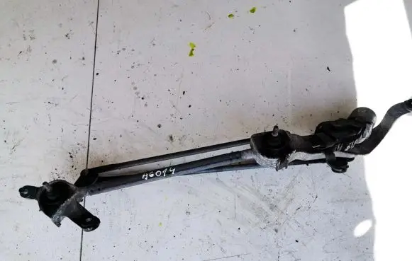 Opel Insignia A Front wiper linkage and motor