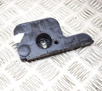 Front bumper mounting bracket