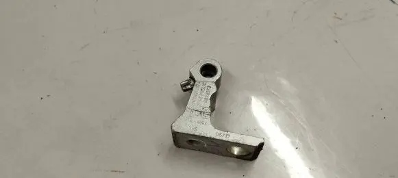 Skoda Octavia Mk3 (5E) Front door lower hinge 7n0831402a