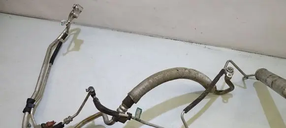Mitsubishi Pajero Air conditioning (A/C) pipe/hose