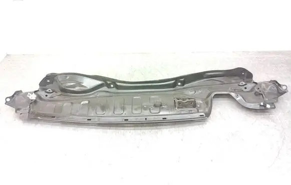 Toyota Yaris Battery tray heat shield 