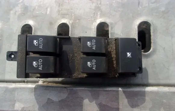 Opel Antara Tailgate/trunk/boot open switch 202007455