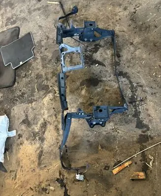 Mercedes-Benz S W221 Radiator support slam panel