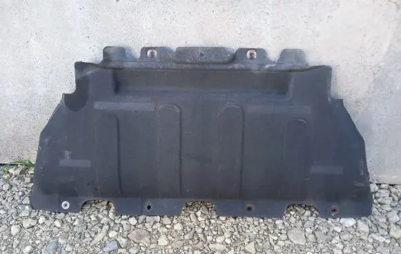 Jeep Grand Cherokee Engine splash shield/under tray 68037063