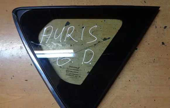 Toyota Auris E180 Side middle window/glass 43R00048