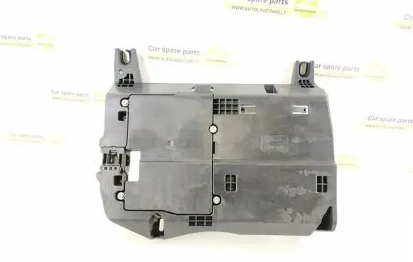 Mercedes-Benz CLA C117 X117 W117 Fuse box cover 2475402406 2475455200