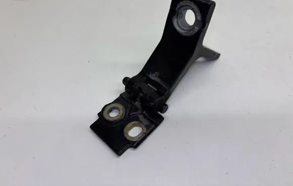 Audi Cabriolet B3 8G Front door upper hinge 895831401