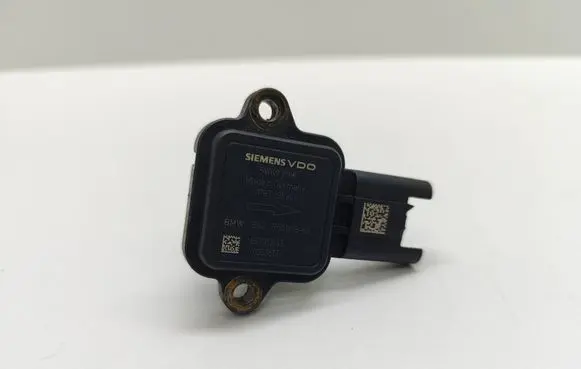 BMW 5 E60 E61 Mass air flow meter 7551638 755163802 13627551638