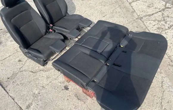 Seat set