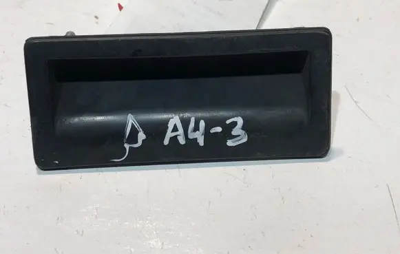 Audi A4 S4 B8 8K Tailgate opening switch 5N0827566B BN3CZ 033108
