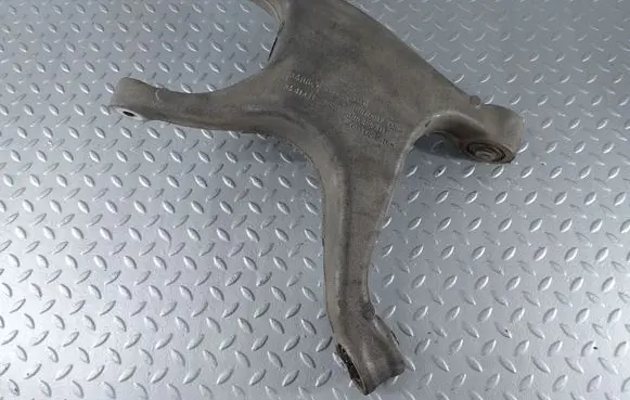 Audi A6 C7 Rear upper control arm/wishbone 8R0505311F