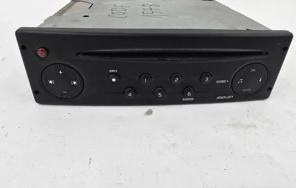 Renault Master II Radio/CD/DVD/GPS head unit 8200633634