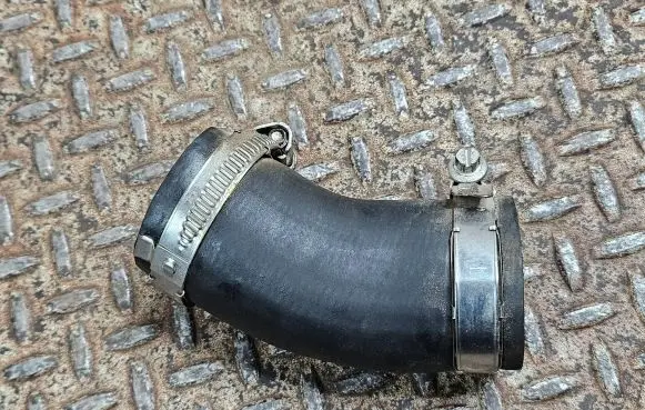 Volkswagen Tiguan Allspace Intercooler hose/pipe 5QN145828