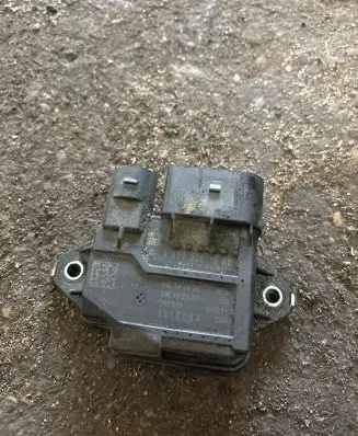 Mercedes-Benz E W213 Glow plug pre-heat relay A6549001300 1110067 290916