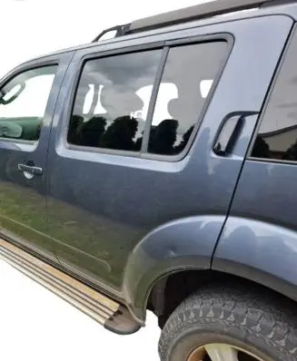 Nissan Pathfinder R51 Rear door