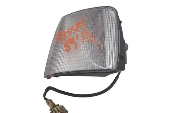 Volkswagen PASSAT B3 Front indicator light 357953049A