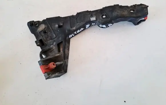 Opel Astra H Front bumper mounting bracket 24460284 331883181
