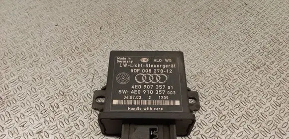 Audi A8 S8 D3 4E Light module LCM 4E0907357 4E0910357