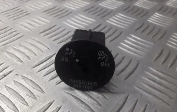 Opel Insignia A Passenger airbag on/off switch 13268602