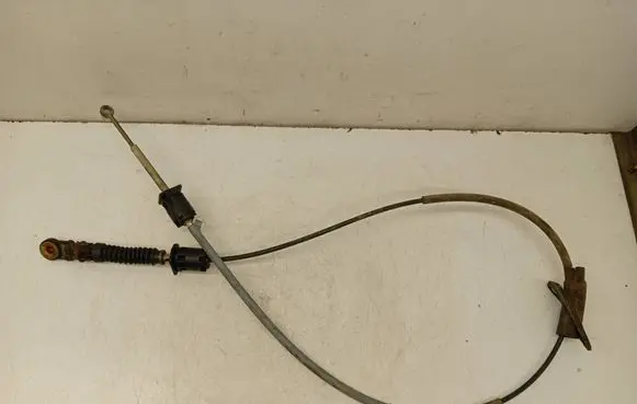 Volvo XC90 Gear shift cable linkage