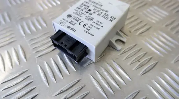 BMW X3 E83 Immobilizer control unit/module 6934529