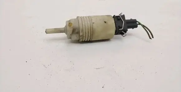 Volkswagen Golf III Windscreen/windshield washer pump 1H5955651