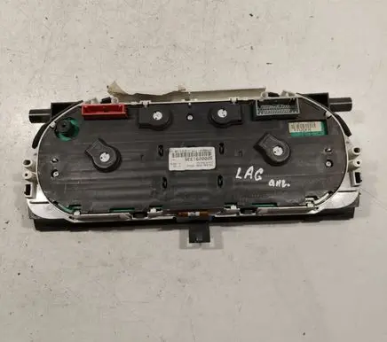 Renault Laguna II Speedometer (instrument cluster) 8200291335