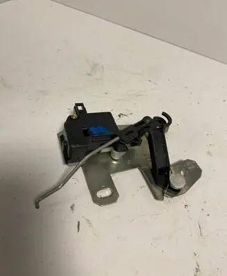 Volkswagen Touareg I Tailgate boot lock/latch motor 7L6827425A
