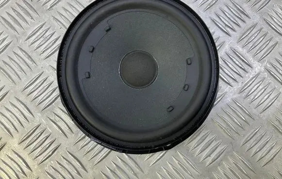 Volkswagen Jetta VI Front door speaker