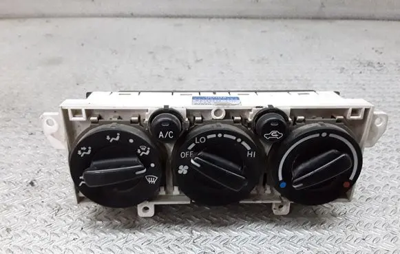 Toyota Avensis T220 Climate control unit 5590005080 MB1464308390