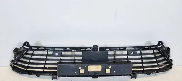 Renault Clio V Front bumper lower grill 622549954R
