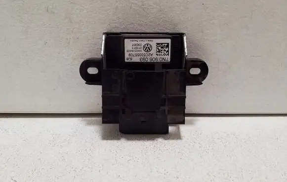 Audi Q3 8U Fuel injection pump control unit/module 5N0906093 A2C53355709 5N0201320A