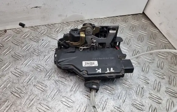 Front door lock