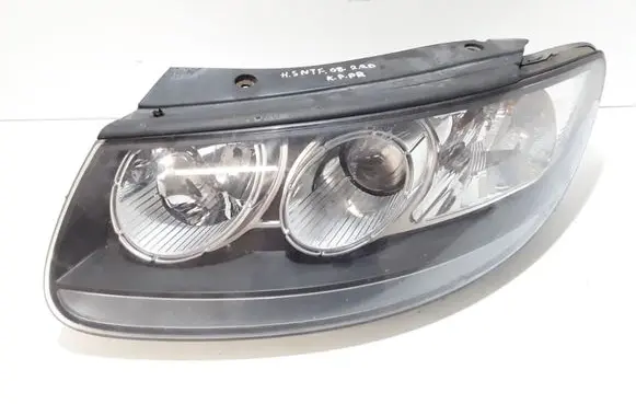 Hyundai Santa Fe Headlight/headlamp