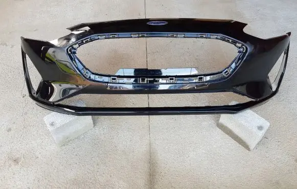 Ford Focus Front bumper JX7B17757A