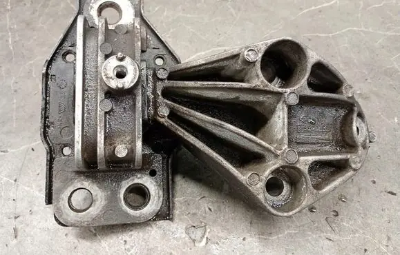 Renault Scenic II - Grand scenic II Engine mount vacuum valve 500900500