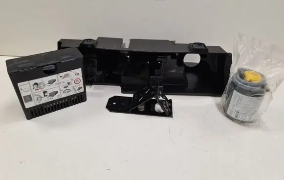 Mercedes-Benz C W204 Tool set A0005831102 A2048990314 A2035830075