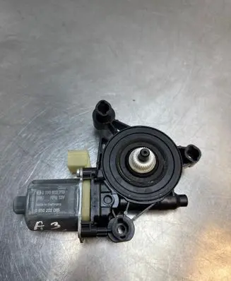 Audi A3 S3 8V Rear door window regulator motor 0130822713 S850202085