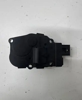 Audi Q5 SQ5 8R Air flap motor/actuator EFB330 05022009 K9749005