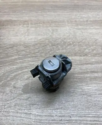 Opel Vectra C Front door lock (next to the handle) 09227167