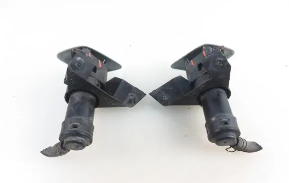 Mitsubishi Outlander Headlight washer spray nozzle 87630