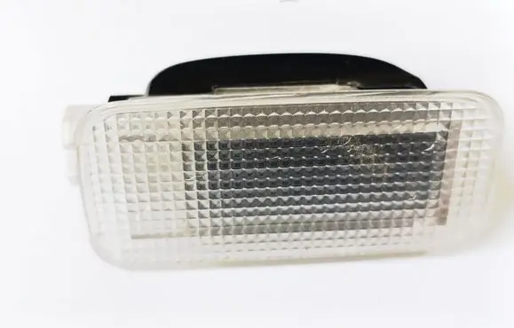 Toyota Avensis T270 Other interior light 8133005050