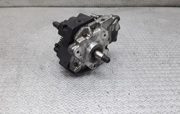 Ford Focus C-MAX Fuel injection high pressure pump 0445010089 9651844380