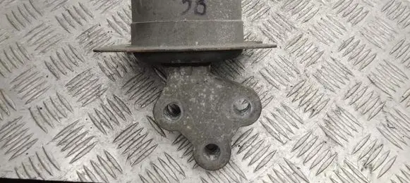 Opel Insignia A Engine mount bracket 13227734